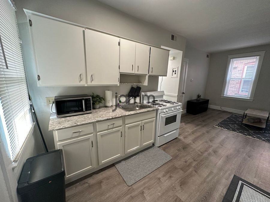 2187 Murray Hill Rd #8 - Photo 3 of 13