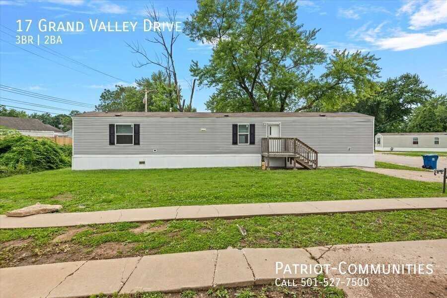 17 Grand Valley Dr - Photo 2 of 20