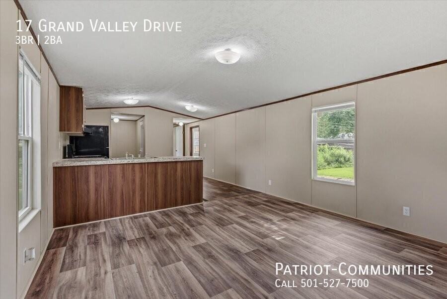 17 Grand Valley Dr - Photo 6 of 20