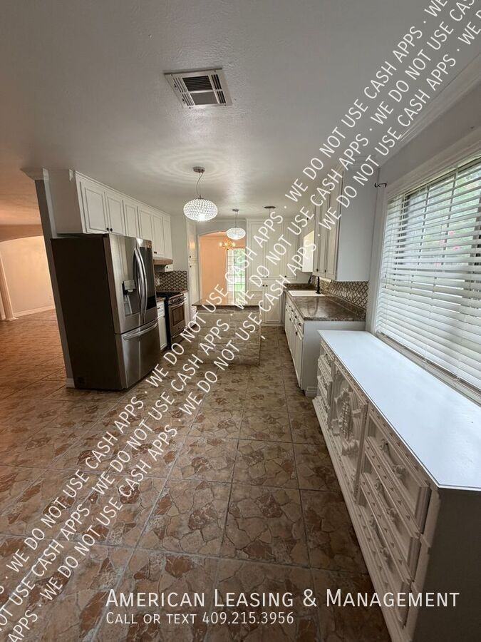 1312 Brookwood Pl - Photo 4 of 16