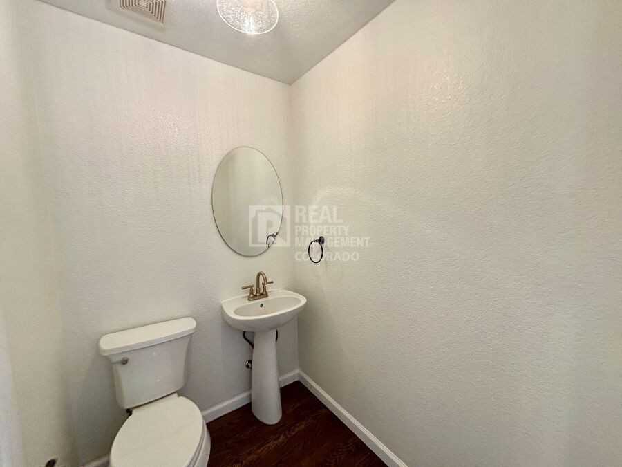 8260 E 29th Ave - Photo 5 of 14