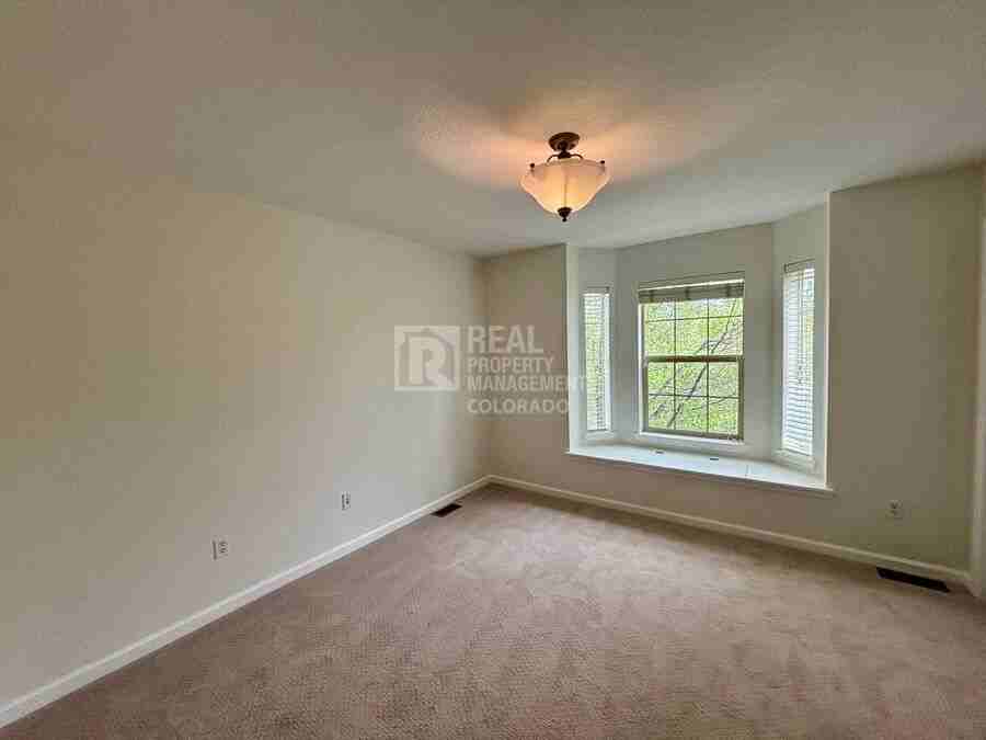 8260 E 29th Ave - Photo 6 of 14