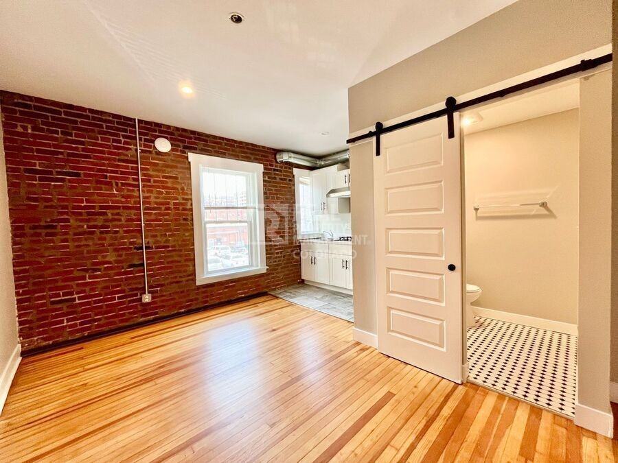 1729 N Pennsylvania St #202 - Photo 2 of 6
