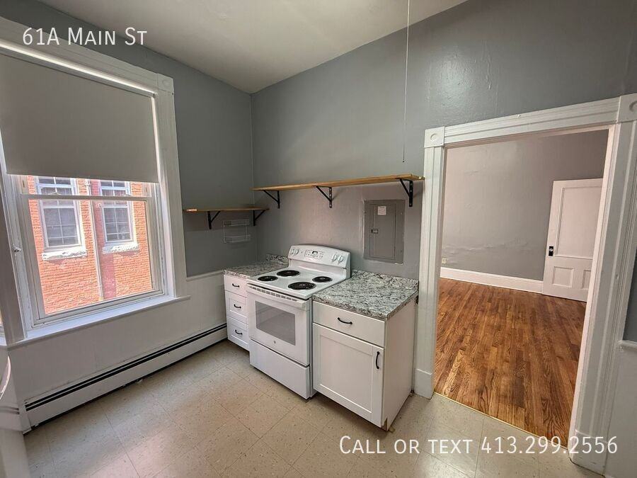 61A Main St - Photo 5 of 18