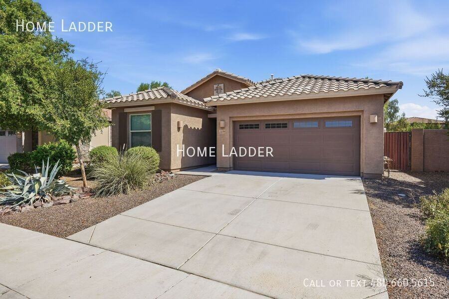 3234 E Dogwood Pl - Photo 2 of 43