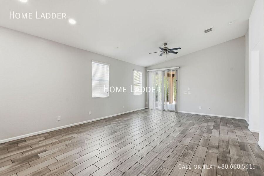 3234 E Dogwood Pl - Photo 5 of 43
