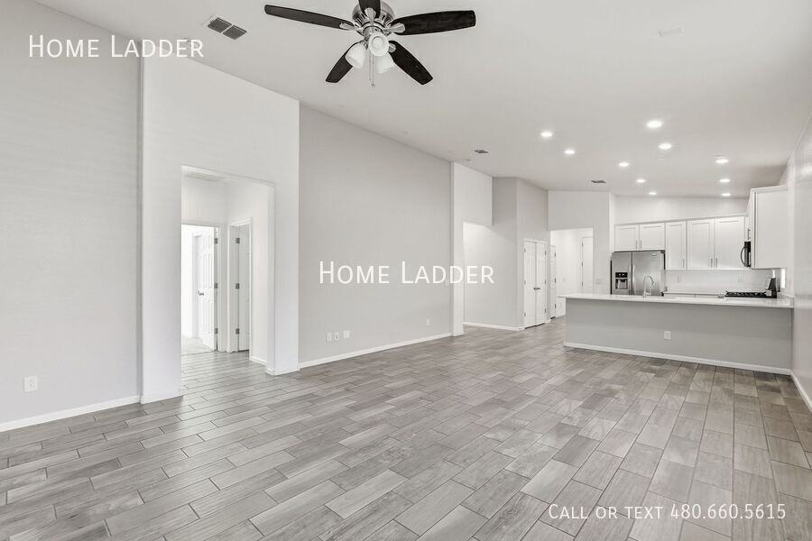 3234 E Dogwood Pl - Photo 7 of 43
