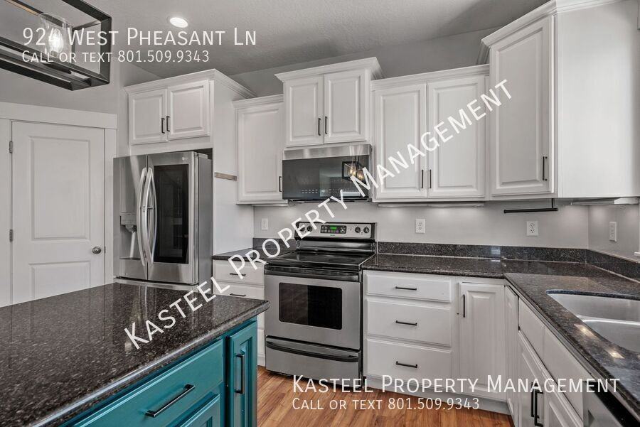 924 W Pheasant Ln - Photo 5 of 38