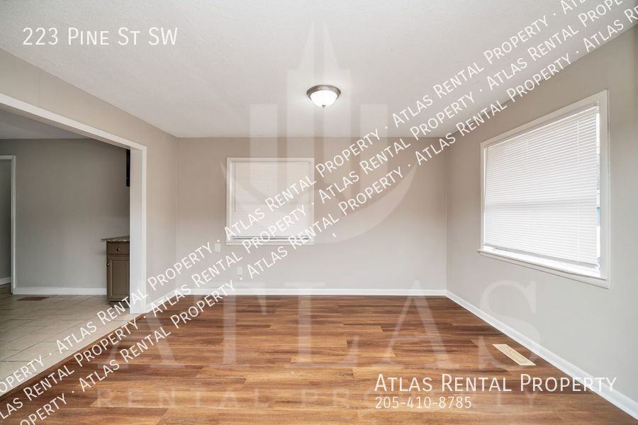 223 Pine St Sw - Photo 6 of 18