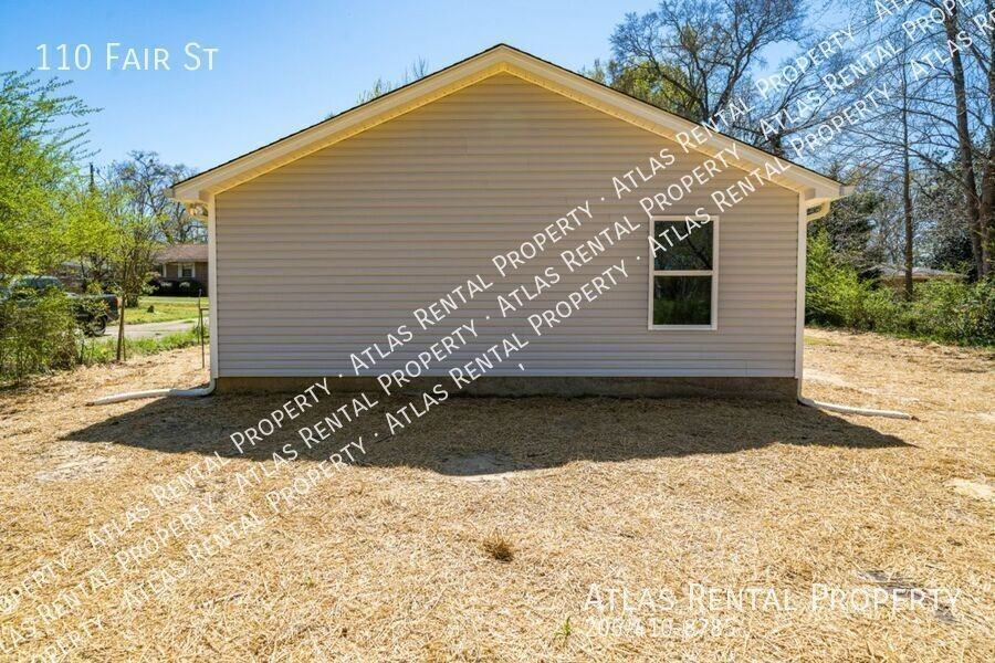 110 Fair St - Photo 4 of 23
