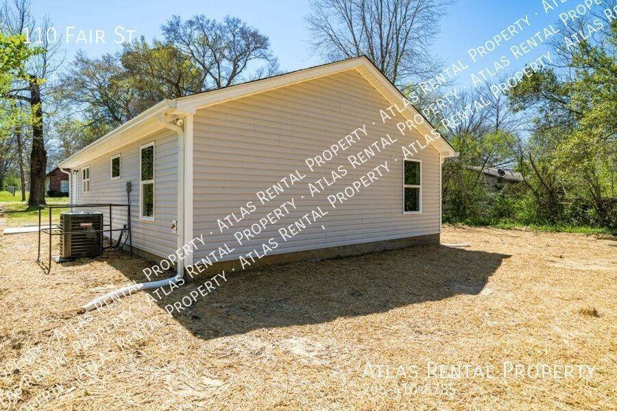 110 Fair St - Photo 6 of 23