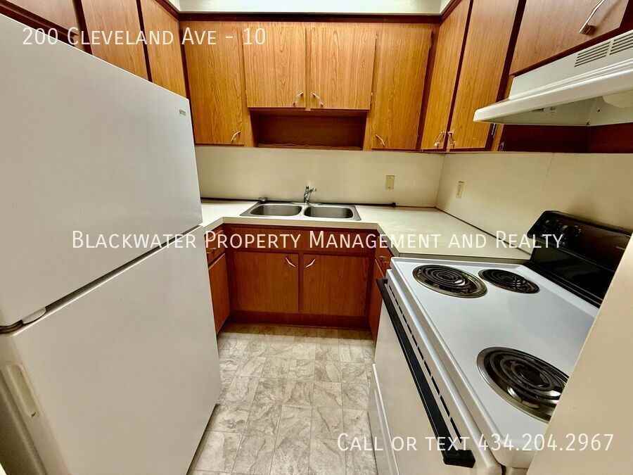 200 Cleveland Ave #10 - Photo 3 of 6