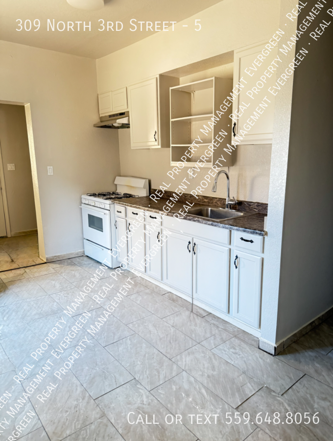 309 N 3rd St #5 - Photo 3 of 6