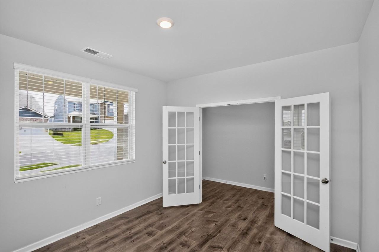 3006 Mallard Dr - Photo 6 of 50
