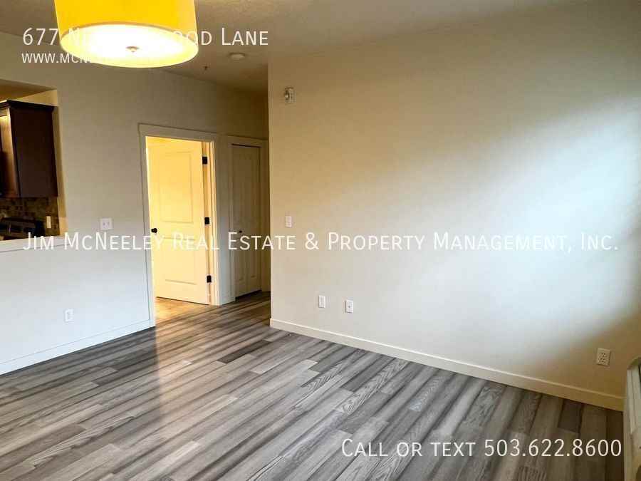 677 Ne Garswood Ln - Photo 3 of 21