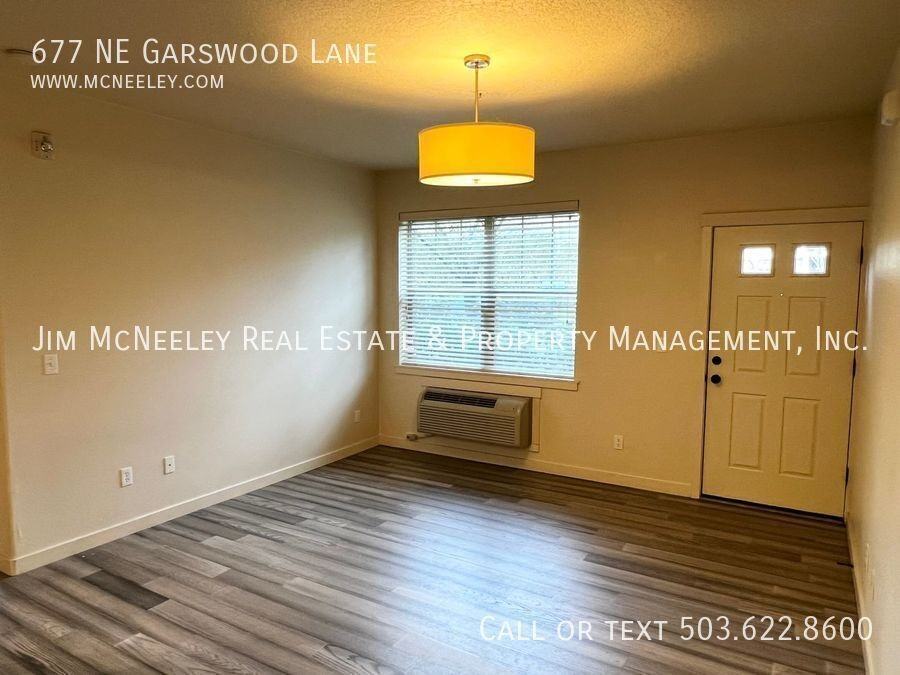 677 Ne Garswood Ln - Photo 5 of 21