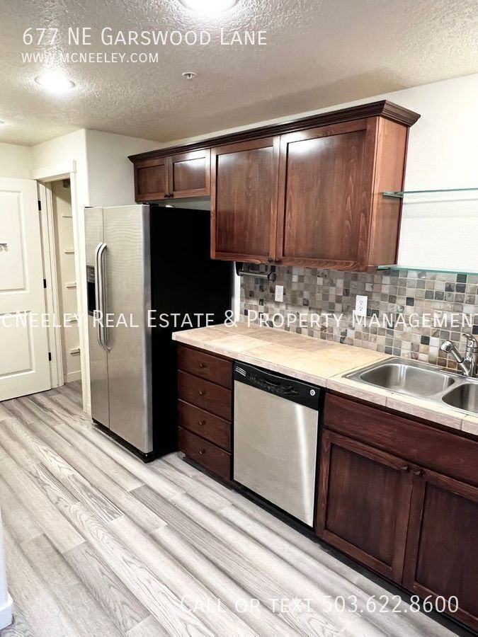 677 Ne Garswood Ln - Photo 7 of 21