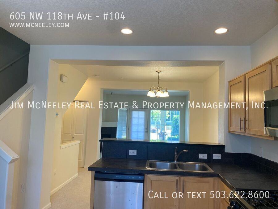 605 Nw 118th Ave #104 - Photo 3 of 13