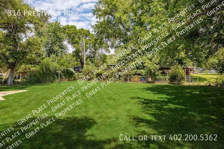 316 Prestwick Rd - Photo 4 of 26