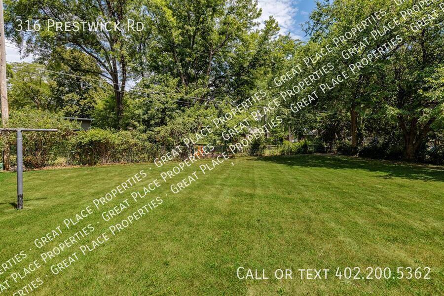 316 Prestwick Rd - Photo 5 of 26