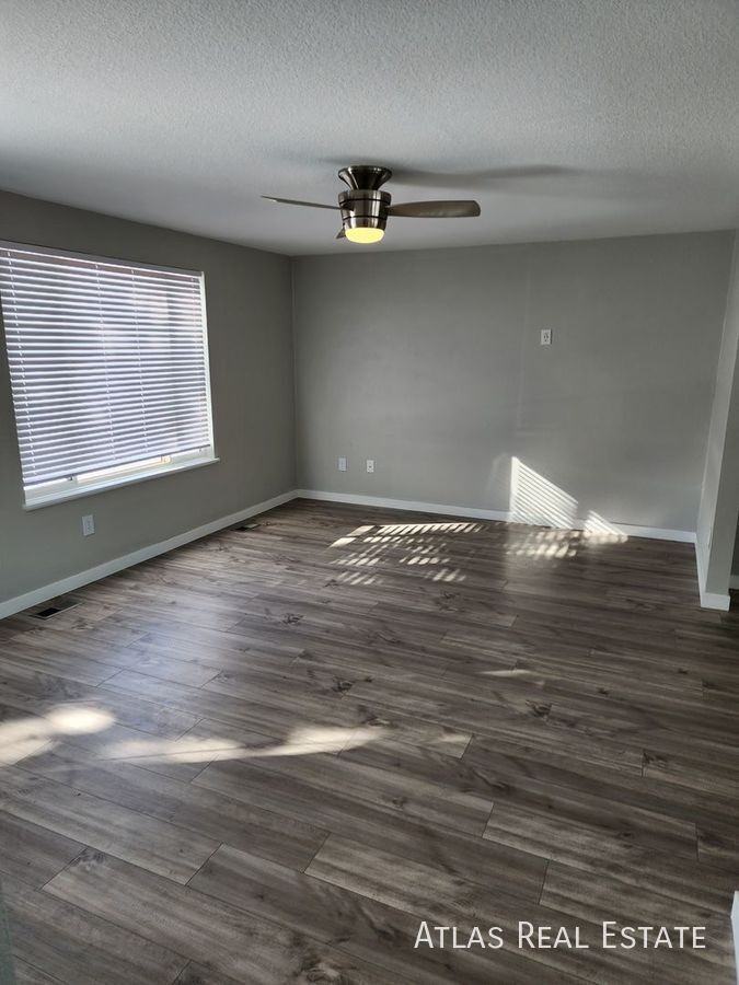 16307 E Brunswick Pl - Photo 2 of 17