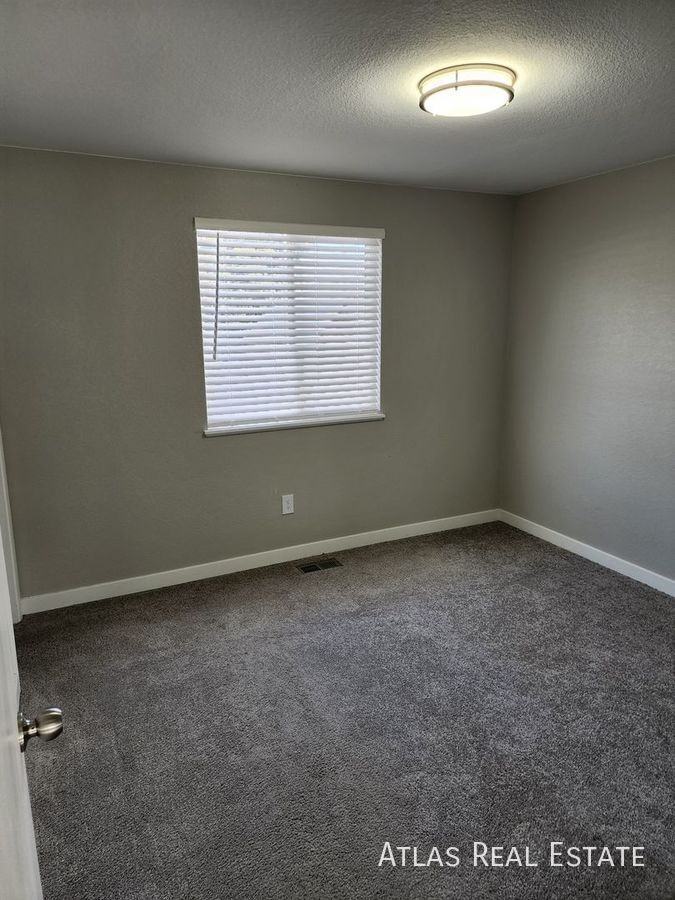 16307 E Brunswick Pl - Photo 5 of 17