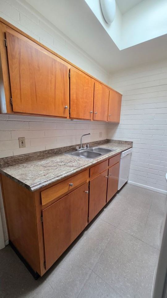 1511 N Craycroft Rd - Photo 5 of 19