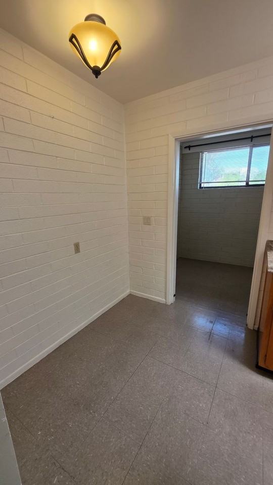 1511 N Craycroft Rd - Photo 7 of 19