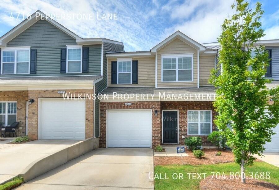 4716 Pepperstone Ln - Photo 3 of 28