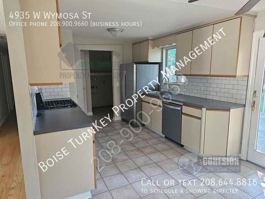 4935 W Wymosa St - Photo 6 of 33