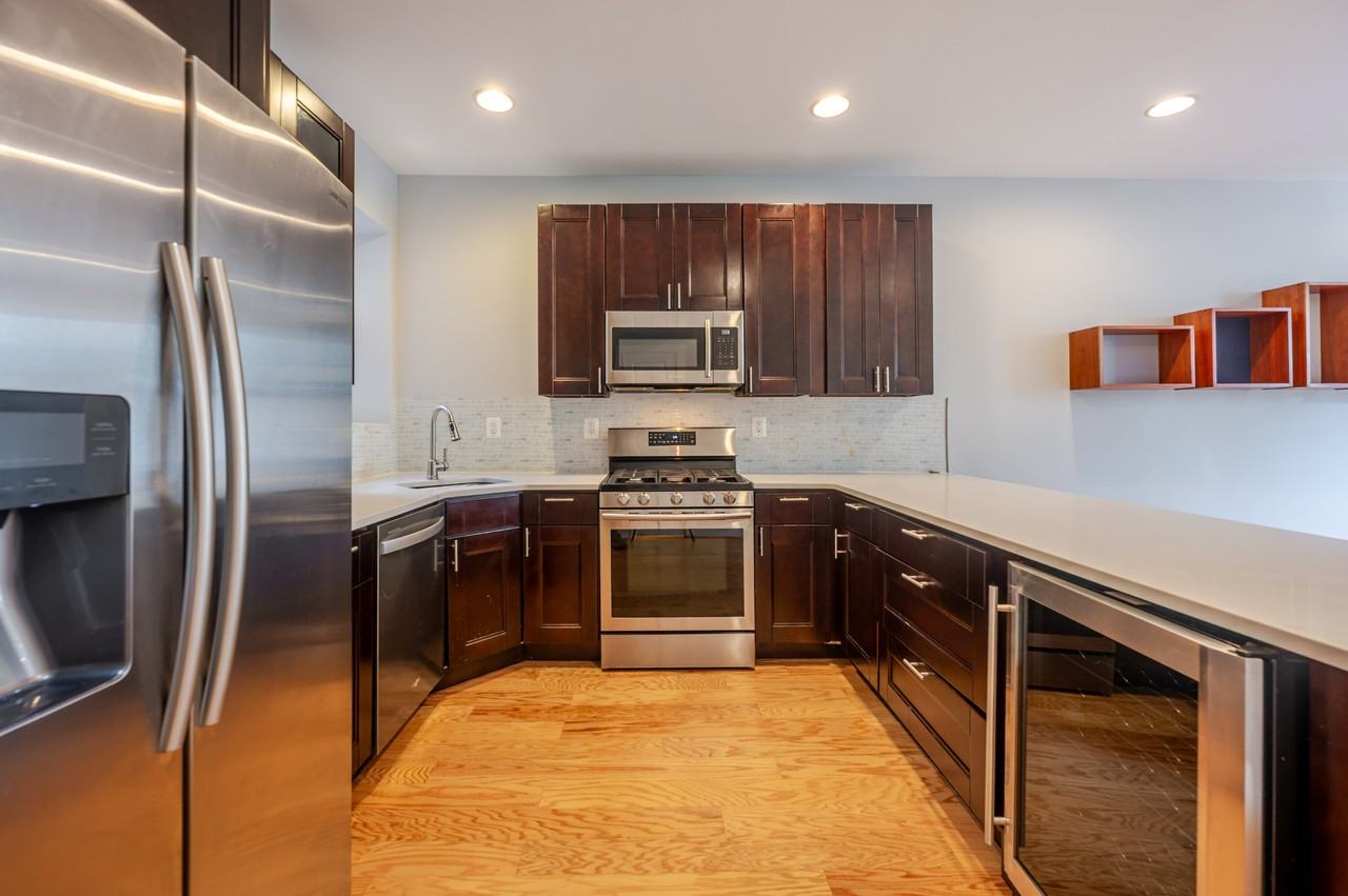 23 Todd Pl Ne #1 - Photo 4 of 31
