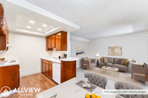 featured image of 202 E 16th St