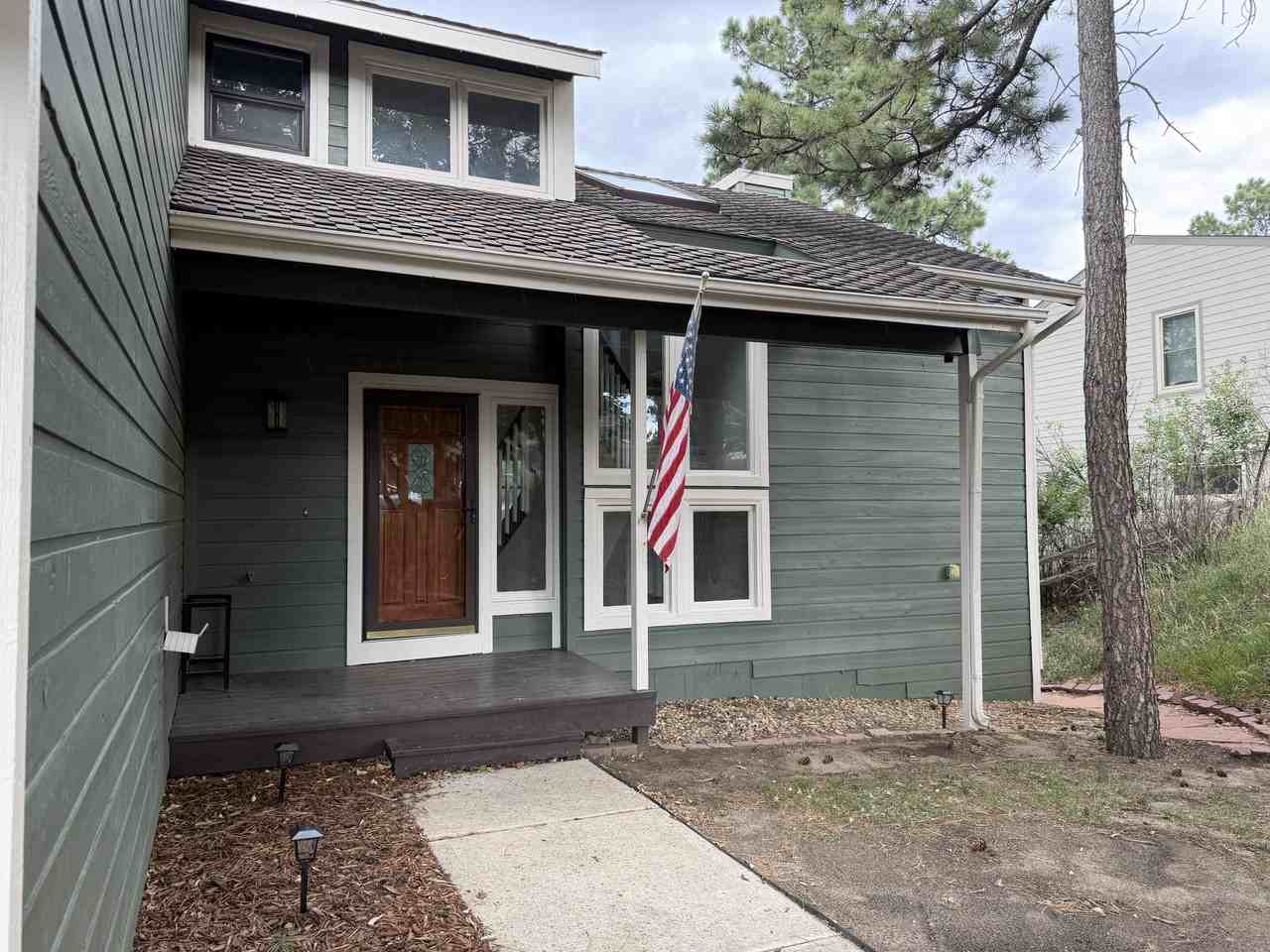 6258 Powell Rd - Photo 2 of 32
