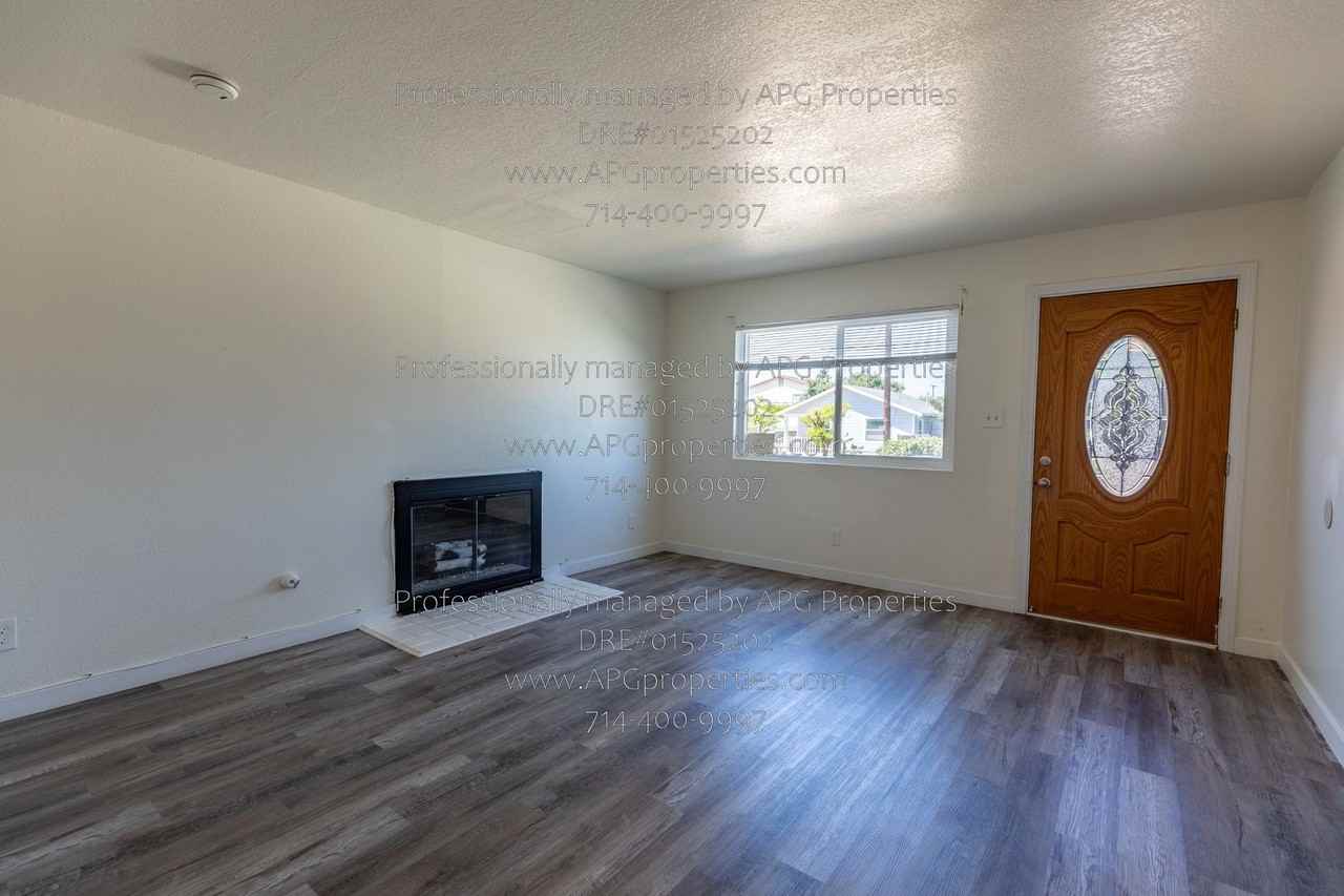 519 N Daisy Ave - Photo 2 of 31