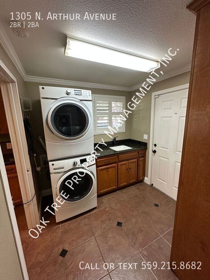 1305 N Arthur Ave - Photo 6 of 11