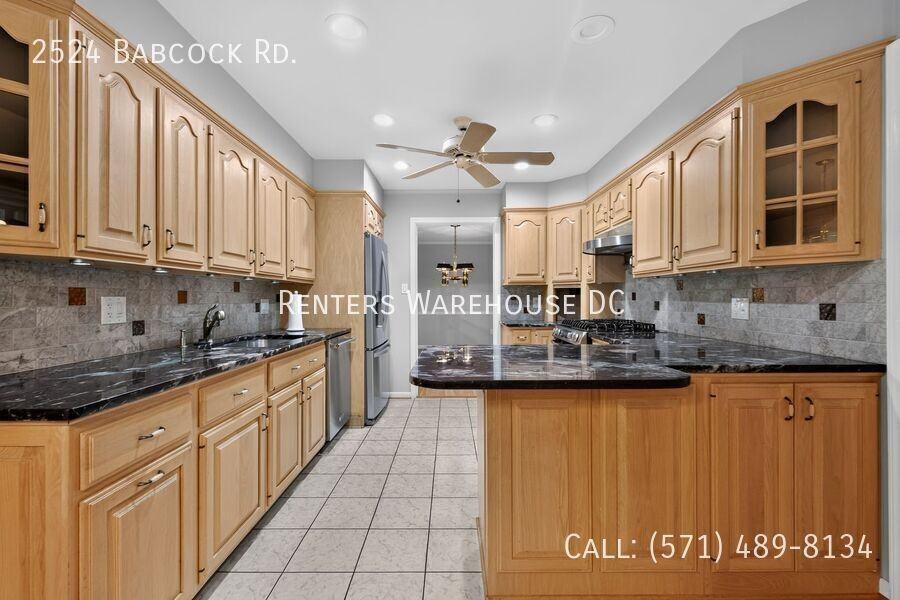 2524 Babcock Rd - Photo 4 of 40