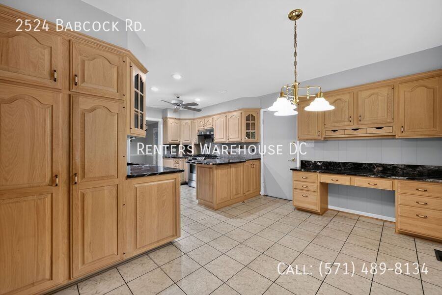 2524 Babcock Rd - Photo 7 of 40