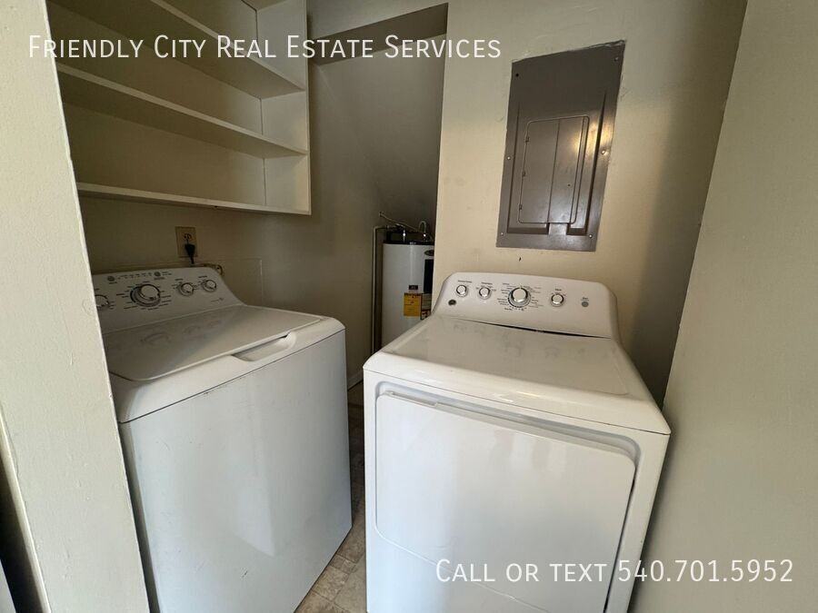 421 S Main St - Photo 6 of 9