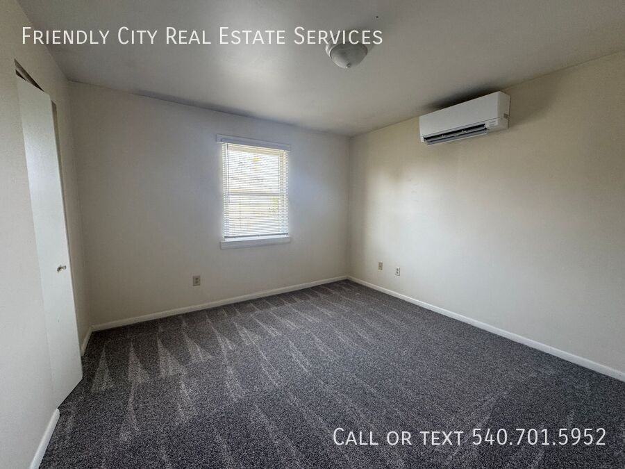 421 S Main St - Photo 7 of 9