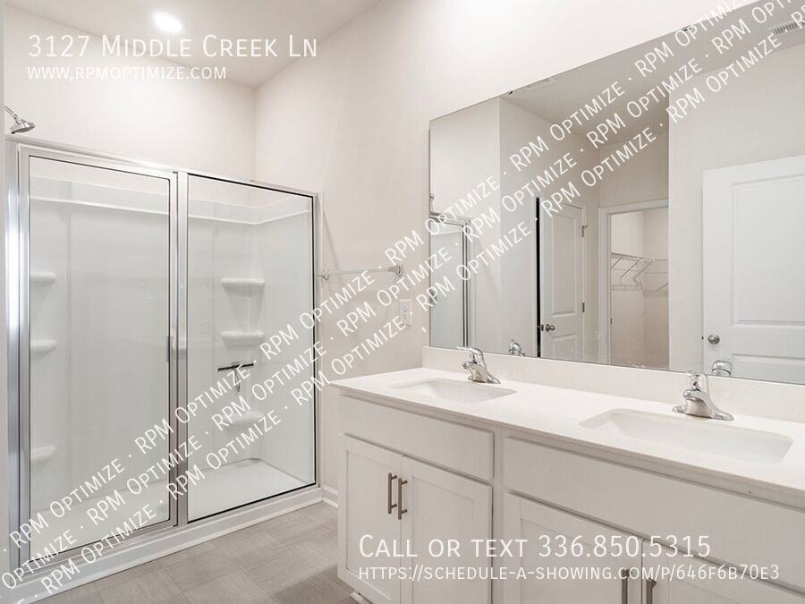 3127 Middlecreek Ln - Photo 5 of 41