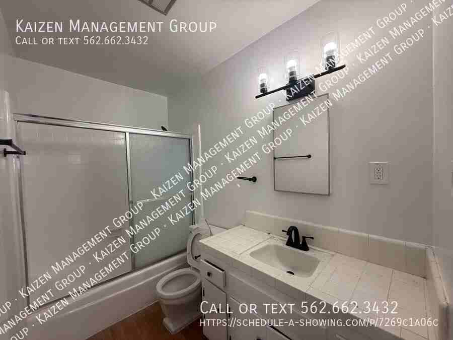 12313 York Ave #D - Photo 3 of 18