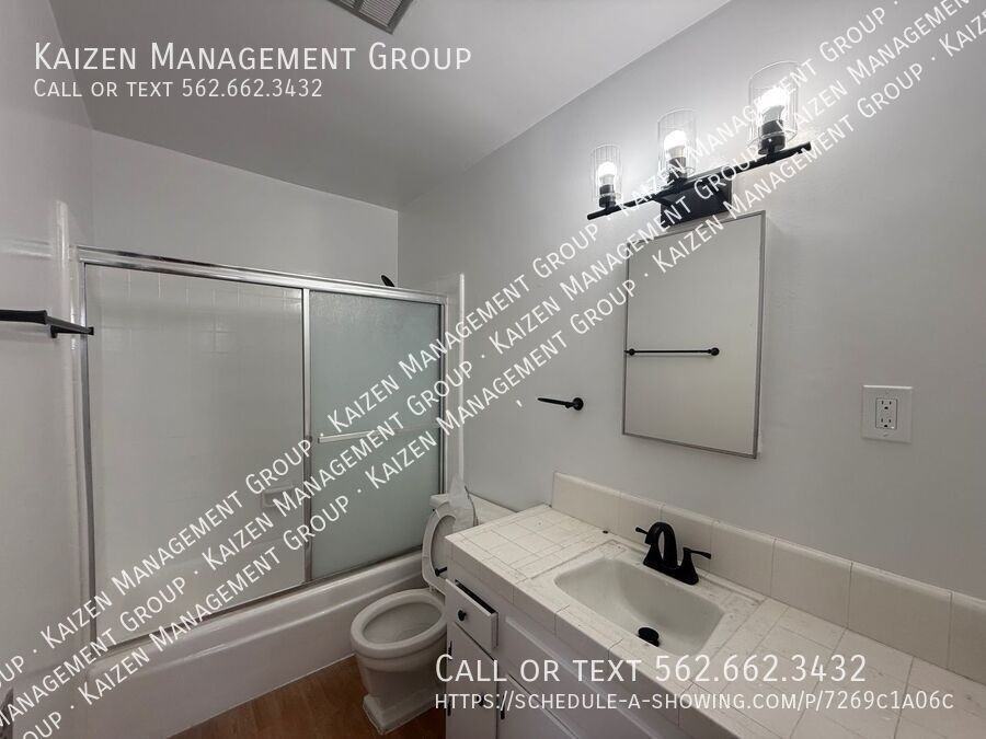 12313 York Ave #D - Photo 7 of 18