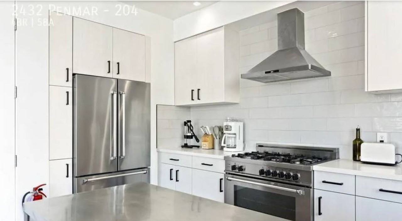 2432 Penmar Ave #204 - Photo 6 of 24