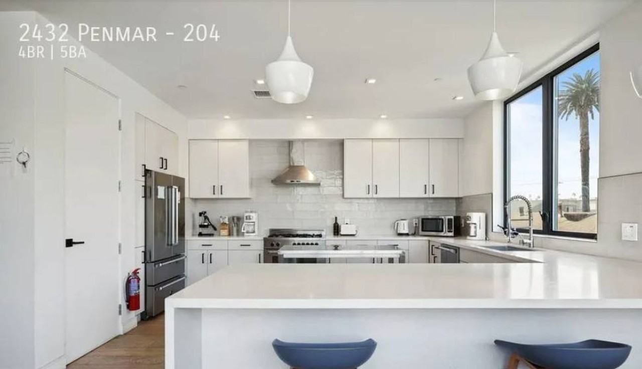 2432 Penmar Ave #204 - Photo 7 of 24