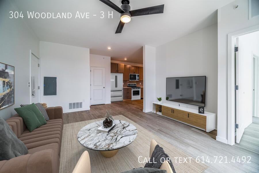 304 Woodland Ave #3H - Photo 7 of 47
