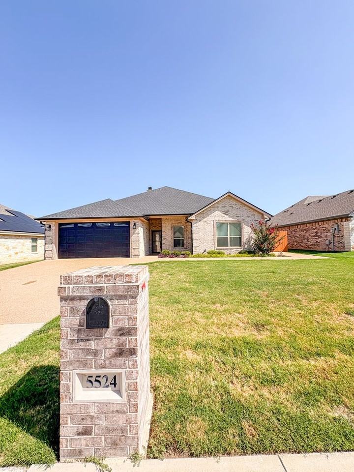 5524 Black Horse Ct - Photo 2 of 29