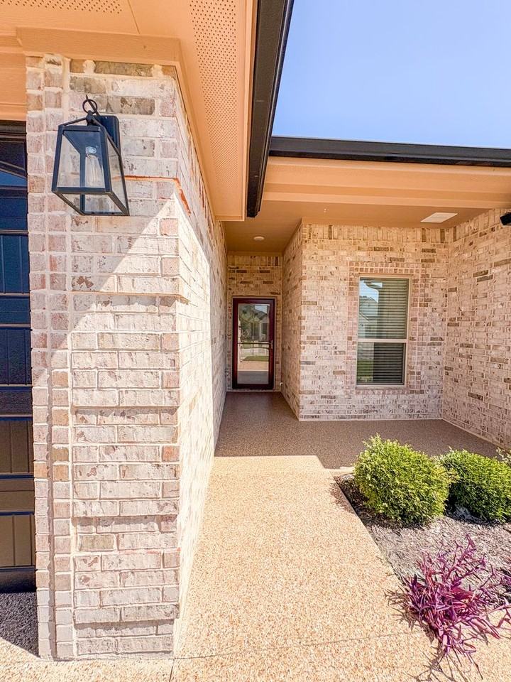 5524 Black Horse Ct - Photo 3 of 29