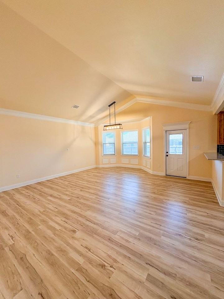 5524 Black Horse Ct - Photo 7 of 29
