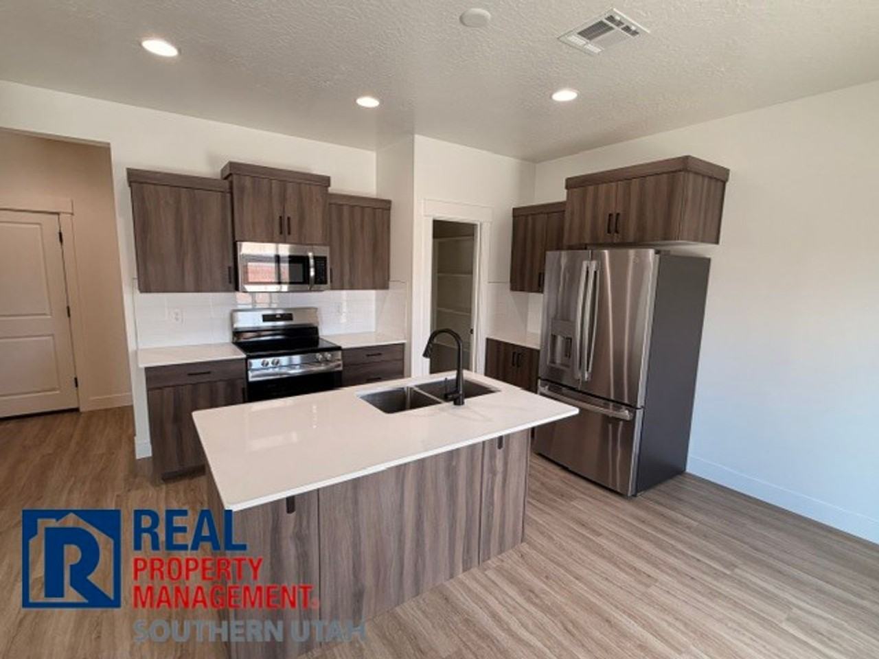 5659 S Duel Ln - Photo 6 of 15