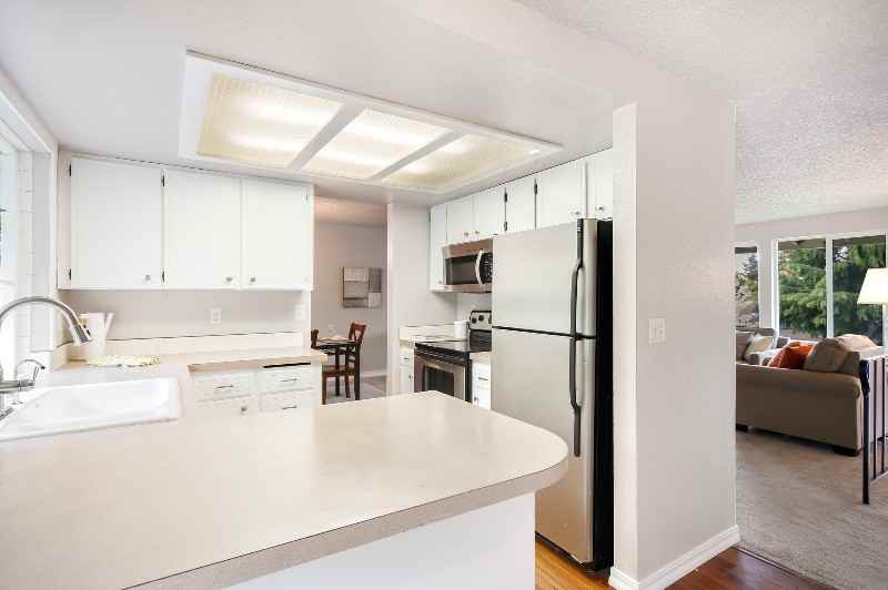 1512 Dayton Ct Ne - Photo 7 of 20